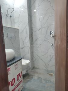 Common Bathroom Image of 800 Sq.ft 2 BHK Builder Floor for rent in Neb Sarai New Delhi for Rs. 24000