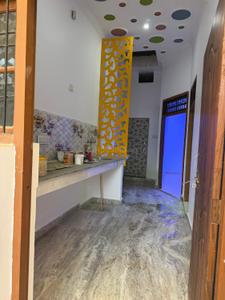 Kitchen Image of 560 Sq.ft 2 BHK Independent House for rent in Mallpur Lucknow for Rs. 15000