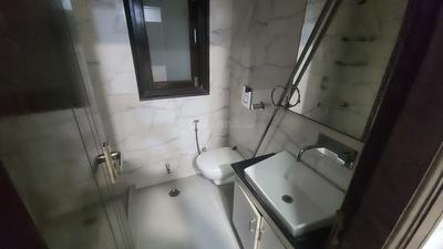 Image of 1800 Sq.ft 3 BHK Builder Floor for rent in Surya Niketan, New Delhi for Rs. 40000