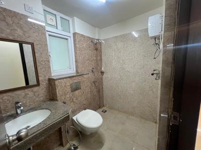 Bathroom Image of 2400 Sq.ft 3 BHK Apartment / Flat for rent in ATS Casa Espana, Bar Majra Mohali for Rs. 45000