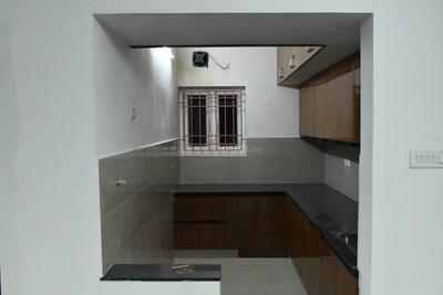 Kitchen Image of 1200 Sq.ft 2 BHK Builder Floor for rent in Ekkatuthangal Chennai for Rs. 35000