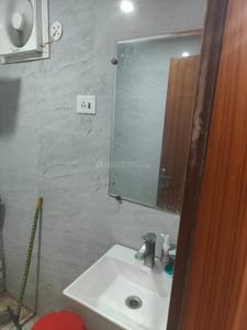 Bathroom Image of 1377 Sq.ft 2 BHK Builder Floor for rent in Jaypee Kensington Park Plot Phase 2, Sector 133 Noida for Rs. 35000