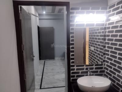 Bathroom Image of 850 Sq.ft 1 BHK Builder Floor for rent in Mansarovar Jaipur for Rs. 15500