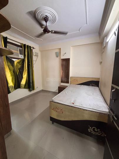 Saket metro gate no 2 Bedroom 1