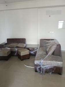 Hall Image of 1063 Sq.ft 3 BHK Apartment / Flat for sale in Jaypee Kosmos, Sector 134 Noida for Rs. 11000000