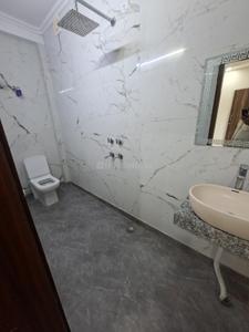 Bathroom Image of 900 Sq.ft 2 BHK Builder Floor for rent in Tilak Nagar New Delhi for Rs. 32000