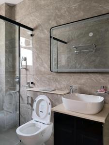 Common Bathroom Image of 2662 Sq.ft 3 BHK Apartment / Flat for sale in Ireo Victory Valley, Sector 67 Gurgaon for Rs. 43500000
