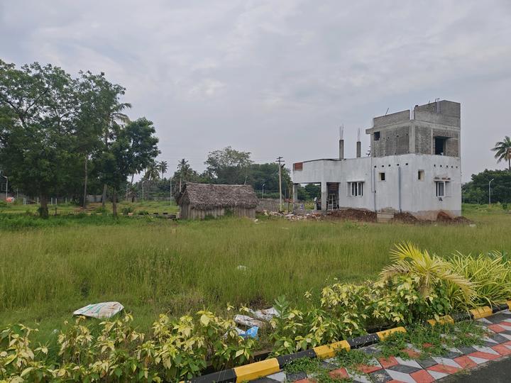 Padappai Main Image 1