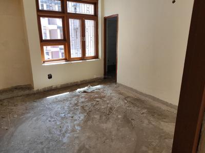 Living Room Image of 1300 Sq.ft 3 BHK Apartment / Flat for sale in Omicron 1A Greater Noida for Rs. 8000000