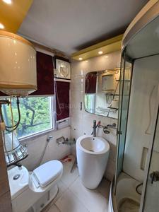 Bathroom Image of 1200 Sq.ft 2 BHK Apartment / Flat for rent in Panchsheel Park New Delhi for Rs. 95000