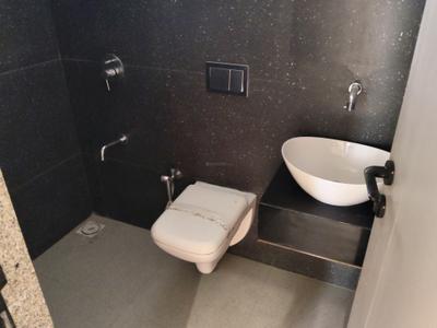 Common Bathroom Image of 1044 Sq.ft 3 BHK Apartment / Flat for sale in Dharti Skyline, Jagatpur Ahmedabad for Rs. 7600000