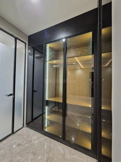 Dlf phase 1 Bedroom 1