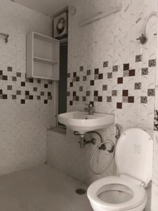 Common Bathroom Image of 1390 Sq.ft 3 BHK Apartment / Flat for sale in JM Florence, Noida Extension Greater Noida for Rs. 12700000