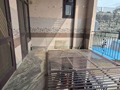 Balcony Image of 2400 Sq.ft 3 BHK Duplex for rent in Sector 40 Noida for Rs. 41000