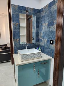 Bathroom Image of 1115 Sq.ft 3 BHK Apartment / Flat for sale in Lal Kuan Ghaziabad for Rs. 5500000