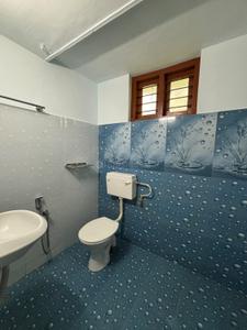 Bathroom Image of 850 Sq.ft 2 BHK Independent House for rent in Karyavattom Thiruvananthapuram for Rs. 13000