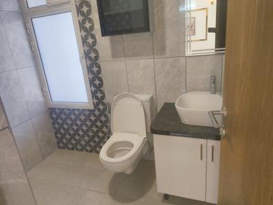 Bathroom Image of 640 Sq.ft 1 BHK Apartment / Flat for rent in Eden Park At The Prestige City, Sarjapur Bengaluru for Rs. 33000
