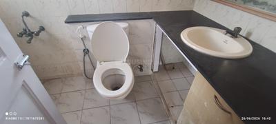 Image of 2150 Sq.ft 3 BHK Apartment / Flat for rent in Velachery, Chennai for Rs. 70000