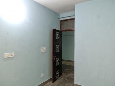 Bedroom Image of 500 Sq.ft 2 BHK Builder Floor for rent in RWA Mohan Garden Gali 5, Vikas Nagar New Delhi for Rs. 10000