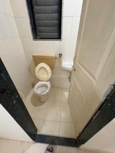 Image of 700 Sq.ft 2 BHK Apartment / Flat for rent in Kurla East, Mumbai for Rs. 55000