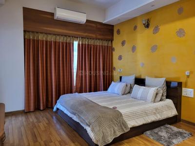 Bedroom Image of 3650 Sq.ft 4 BHK Apartment / Flat for rent in Adani Water Lily, Shantigram Ahmedabad for Rs. 150000