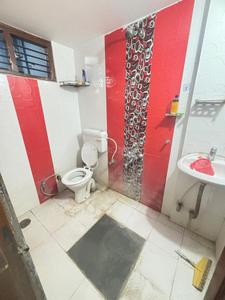Bathroom Image of 750 Sq.ft 1 BHK Independent House for rent in Mahalakshmi Nagar Indore for Rs. 14000