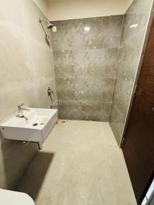 Bathroom Image of 800 Sq.ft 2 BHK Apartment / Flat for sale in Dotom Isle , Malad West Mumbai for Rs. 16500000