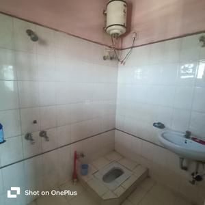 Bathroom Image of 1150 Sq.ft 2 BHK Builder Floor for rent in Manish Nagar Nagpur for Rs. 22000
