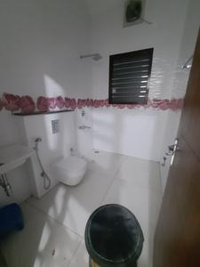 Bathroom Image of 2500 Sq.ft 3 BHK Apartment / Flat for rent in Model Town Rohtak for Rs. 25000