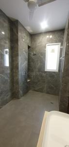 Bathroom Image of 2700 Sq.ft 3 BHK Builder Floor for rent in DLF Phase 2, DLF Phase 2 Gurgaon for Rs. 85000
