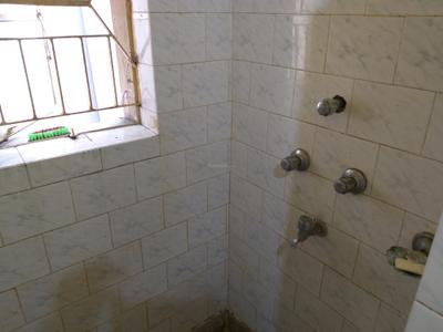 Bathroom Image of 750 Sq.ft 2 BHK Builder Floor for rent in New Alipore Kolkata for Rs. 12000