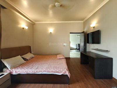 Bedroom Image of 2500 Sq.ft 2 BHK Builder Floor for rent in Hauz Khas New Delhi for Rs. 100000