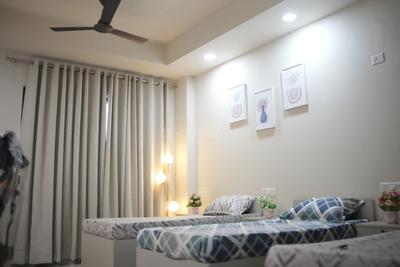 Bedroom Image of QueBec Girls PG in Kamla Nagar, New Delhi