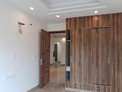 Bedroom Image of 1800 Sq.ft 3 BHK Builder Floor for sale in Paschim Vihar New Delhi for Rs. 39900000