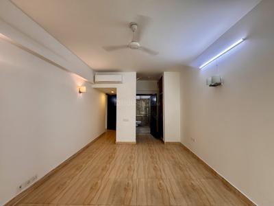 Hall Image of 2300 Sq.ft 4 BHK Apartment / Flat for sale in Emaar Commonwealth Games Village, Pandav Nagar New Delhi for Rs. 105000000