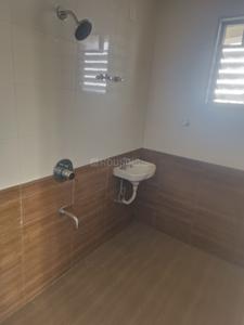 Bathroom Image of 1300 Sq.ft 3 BHK Apartment / Flat for rent in Karda Hari Aakruti Phase II, Dwarka Nashik for Rs. 24000
