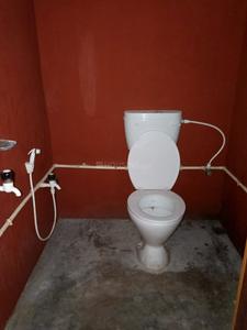 Bathroom Image of 640 Sq.ft 1 BHK Apartment / Flat for rent in Kahilipara Guwahati for Rs. 8000