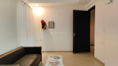 Living Room Image of 610 Sq.ft 2 BHK Apartment / Flat for rent in Prateek Grand City, Siddharth Vihar Ghaziabad for Rs. 19250