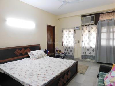 Bedroom Image of 2400 Sq.ft 3 BHK Builder Floor for sale in Vasant Vihar New Delhi for Rs. 105000000
