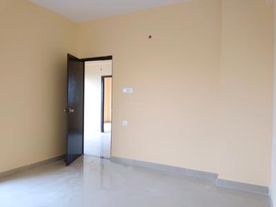 Bedroom Image of 939 Sq.ft 3 BHK Apartment / Flat for rent in Gems City, Uttar Kazirhat Kolkata for Rs. 14000