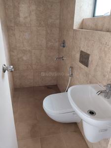 Bathroom Image of 817 Sq.ft 2 BHK Apartment / Flat for rent in Godrej Seven, Joka Kolkata for Rs. 27000