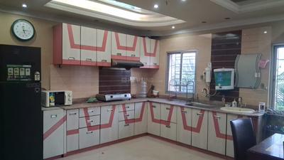 Kitchen Image of 1420 Sq.ft 3 BHK Apartment / Flat for rent in  Meera Apartment, Kaikhali Kolkata for Rs. 25000