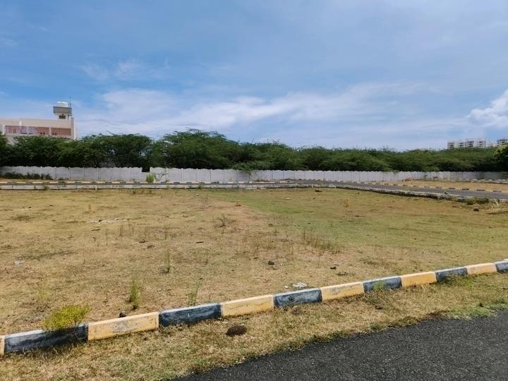 Siruseri Plot View 1