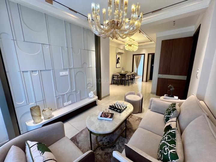 Golden Avenue secter 115 Main Image 1