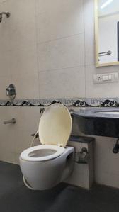 Image of 1175 Sq.ft 3 BHK Apartment / Flat for sale in K Raheja Interface Heights, Malad West, Mumbai for Rs. 36000000
