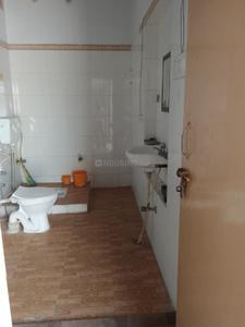 Bathroom Image of 400 Sq.ft 1 BHK Apartment / Flat for rent in Mahanagar Colony Bareilly for Rs. 7500