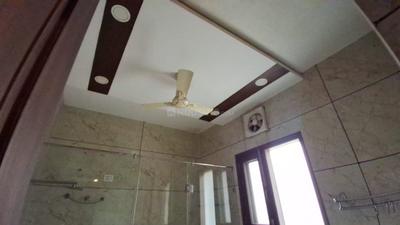 Bathroom Image of 7000 Sq.ft 7 BHK Independent House for rent in Sliver Silver City Greens, Nabha Zirakpur for Rs. 125000