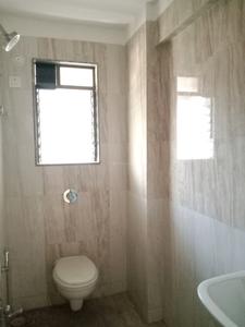 Common Bathroom Image of 1500 Sq.ft 3 BHK Apartment / Flat for rent in Dharamveer Nagar Thane for Rs. 71000