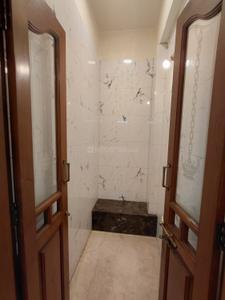 Bathroom Image of 2400 Sq.ft 3 BHK Apartment / Flat for rent in Jayanagar Bengaluru for Rs. 130000
