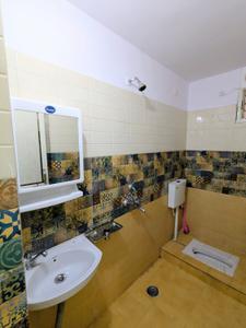 Image of 1200 Sq.ft 3 BHK Apartment / Flat for rent in Main Road, Ranchi for Rs. 16000